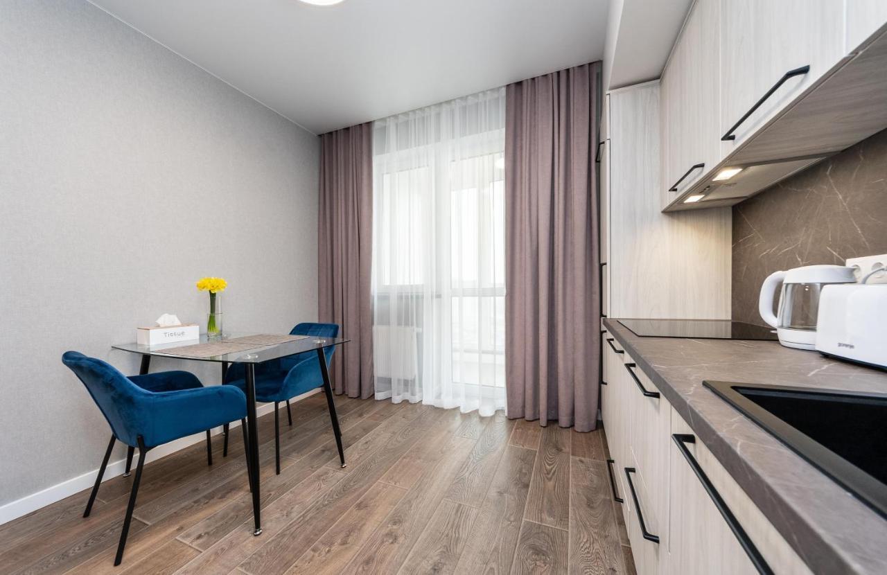 Квартира В Жк Лебединый, Ревуцкого 40 В, Метро Харьковская Позняки Kyiv Exterior photo