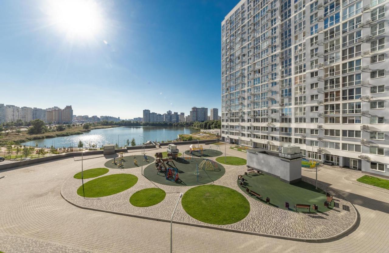 Квартира В Жк Лебединый, Ревуцкого 40 В, Метро Харьковская Позняки Kyiv Exterior photo